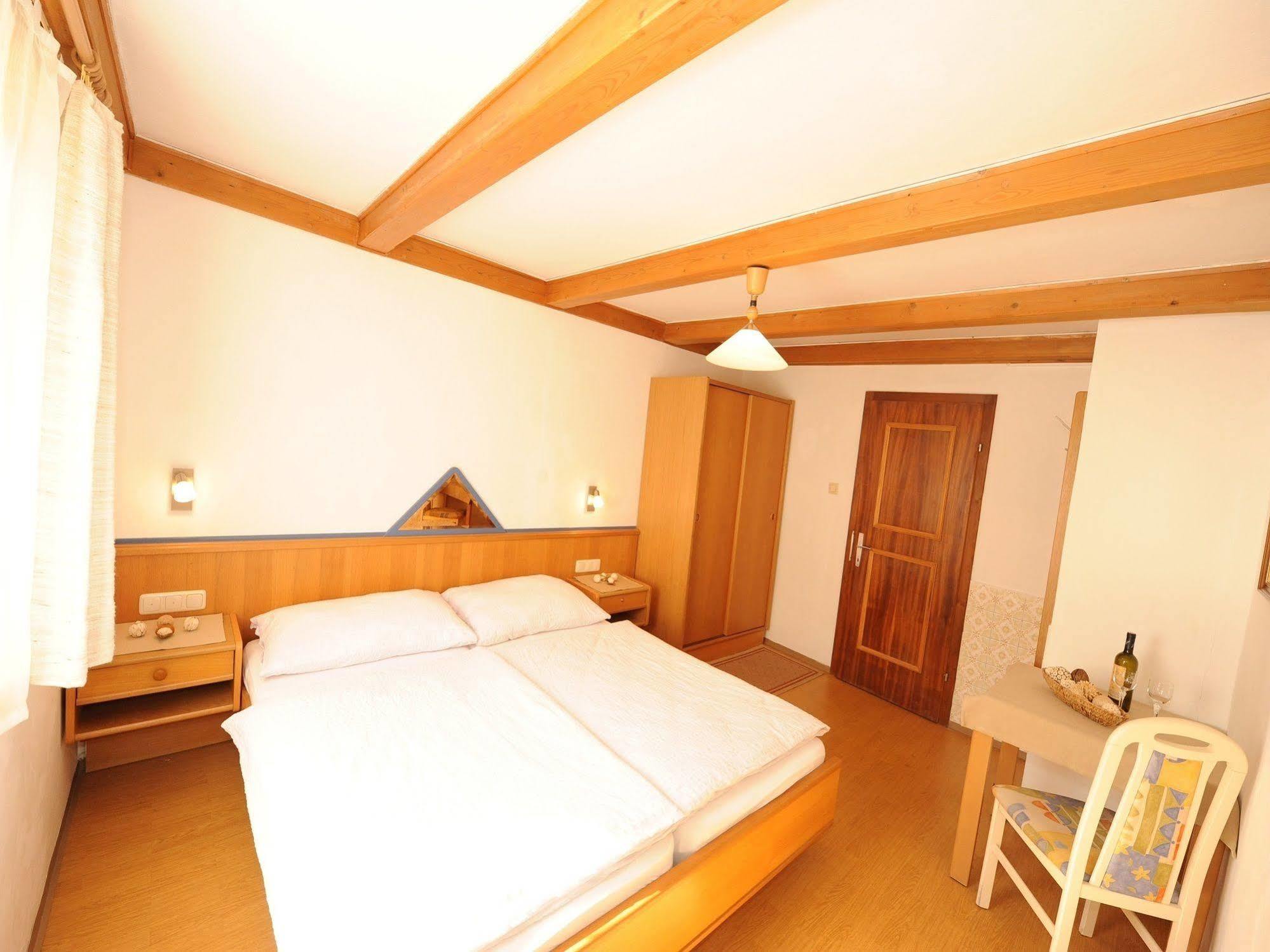 Apartament Christina *